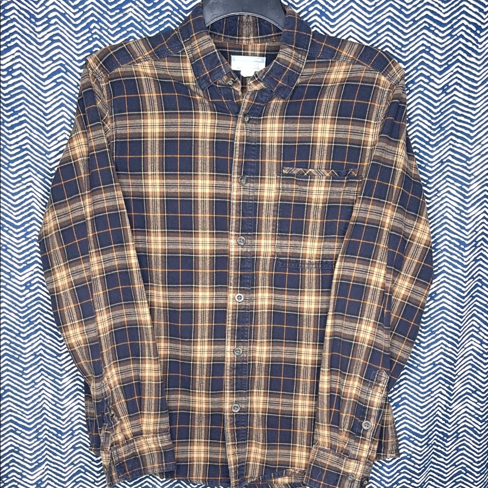 Casual Plaid Button-Down Shirt - Navy and Tan 100% Cotton